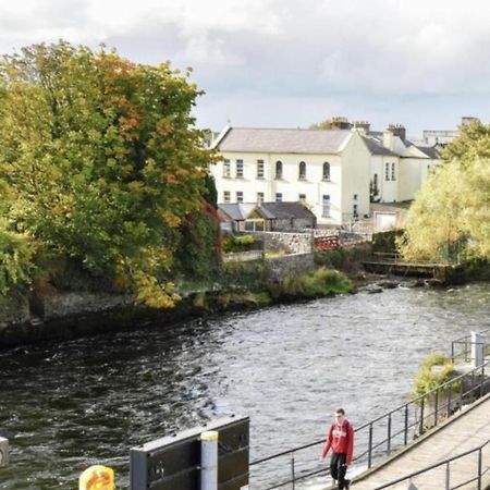 Spanish Arch City Centre Duplex Apartment Galway Buitenkant foto