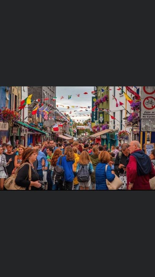 Spanish Arch City Centre Duplex Apartment Galway Buitenkant foto