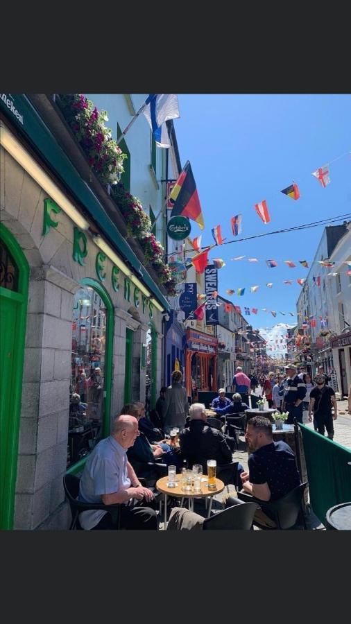 Spanish Arch City Centre Duplex Apartment Galway Buitenkant foto